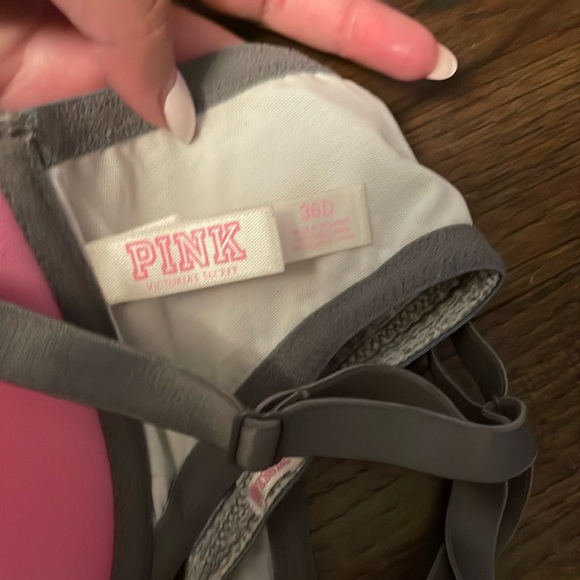 Gray Front-Closure Bra with T-Back - Picture 2 of 6